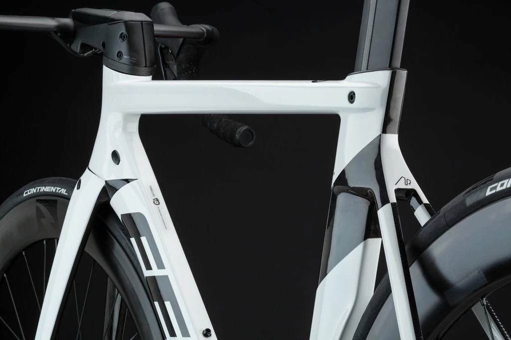 VELO ROUTE FELT AR ADVANCED ULTEGRA – Image 4